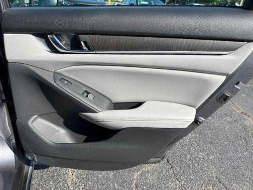 2018 Honda Accord Touring for sale in Eatontown, NJ - image 40