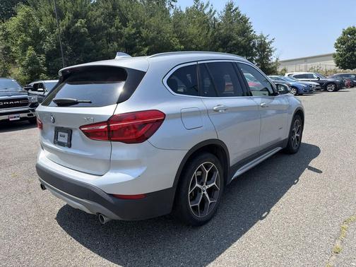 Glacier Silver Metallic 2018 BMW X1 xDrive28i