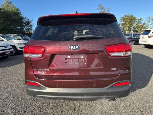 2017 Kia Sorento LX