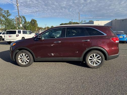 2017 Kia Sorento LX