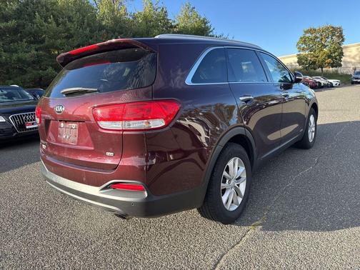 2017 Kia Sorento LX