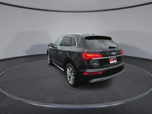 2021 Audi Q5 45 Premium Plus