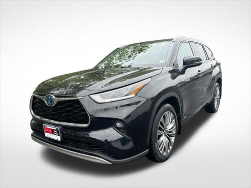 2021 Toyota Highlander Hybrid Platinum