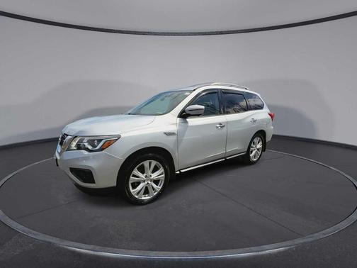 2018 Nissan Pathfinder SL