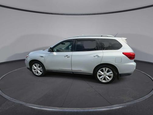 2018 Nissan Pathfinder SL