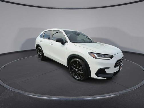Platinum White Pearl 2023 Honda HR-V AWD Sport