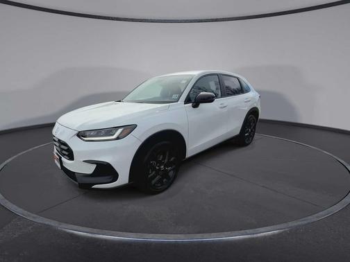 Platinum White Pearl 2023 Honda HR-V AWD Sport