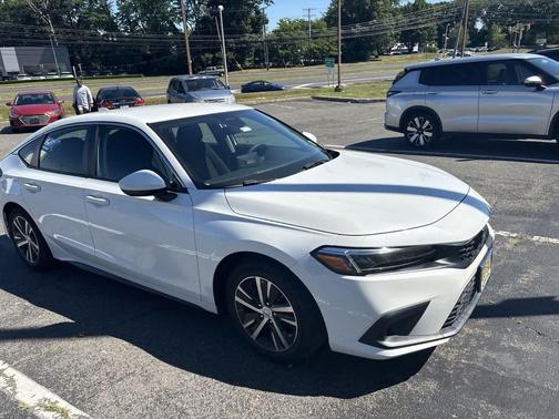 Platinum White Pearl 2023 Honda Civic LX
