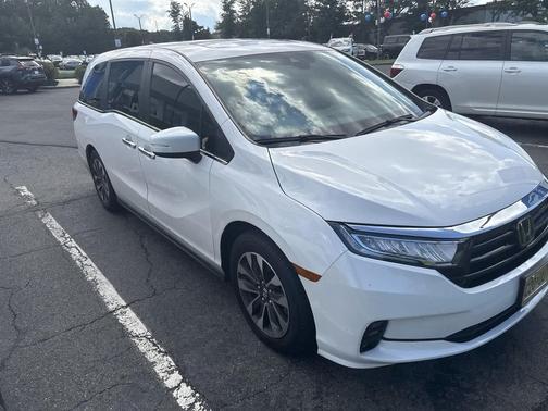 Platinum White Pearl 2024 Honda Odyssey EX-L