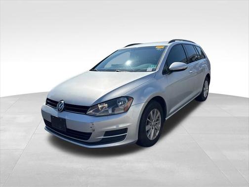 2015 Volkswagen Golf SportWagen TDI S 4-Door