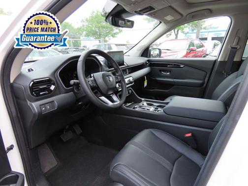 2025 Honda Pilot Touring 8-Passenger