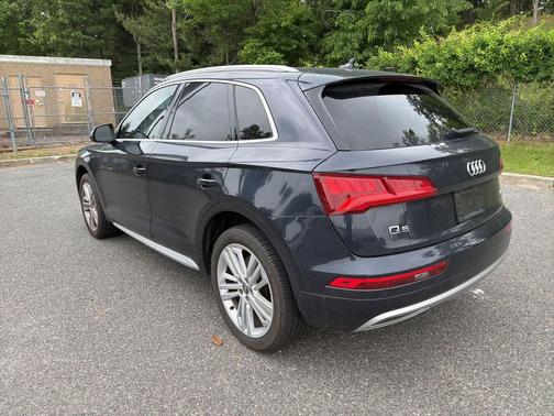 Black 2018 Audi Q5 2.0T Tech Premium