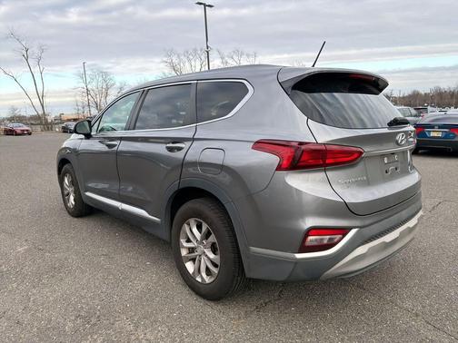 2019 Hyundai SANTA FE SE 2.4