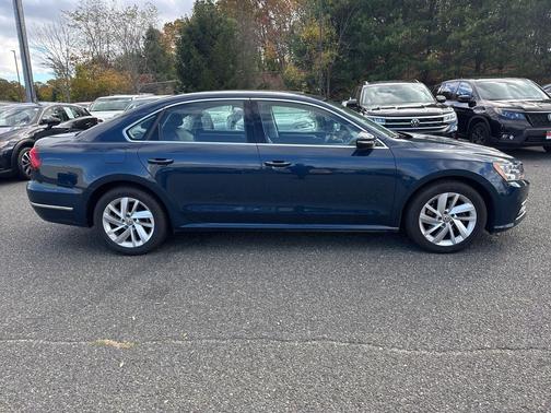 2018 Volkswagen Passat 2.0T SE