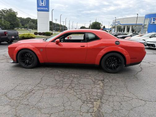 Go Mango 2019 Dodge Challenger SRT Hellcat