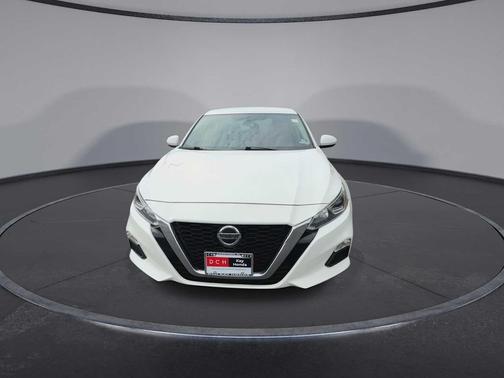 Glacier White 2019 Nissan Altima 2.5 S