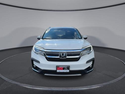 2022 Honda Pilot Touring 8-Passenger