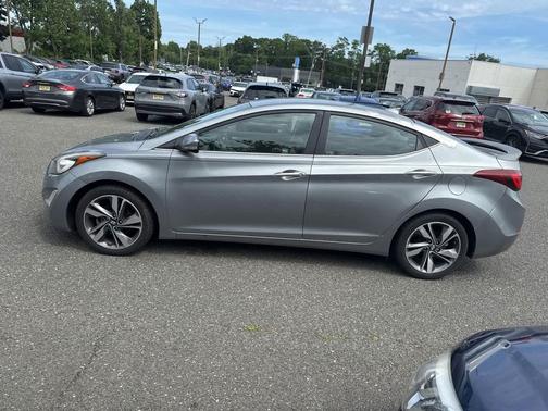 Titanium Gray Metallic 2014 Hyundai ELANTRA Limited