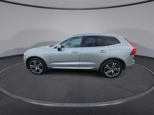 2018 Volvo XC60 T5 Momentum