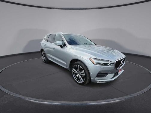 2018 Volvo XC60 T5 Momentum