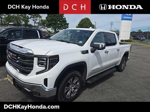 Summit White 2025 GMC Sierra 1500 SLT