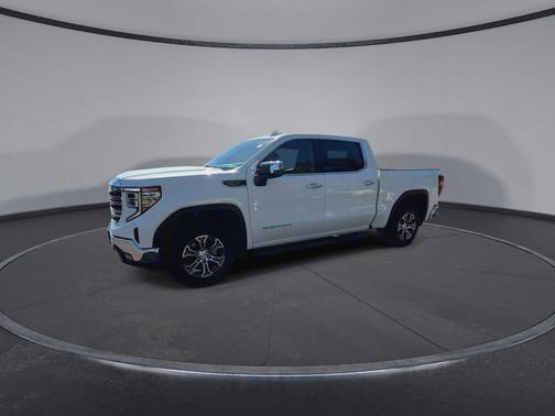 Summit White 2025 GMC Sierra 1500 SLT