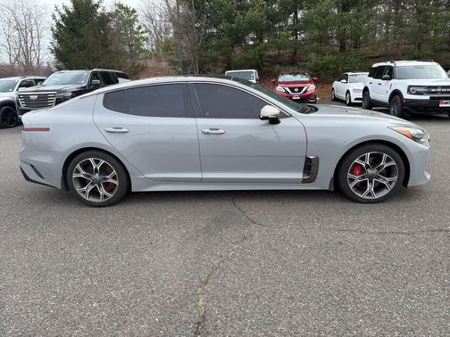 Ceramic Silver 2018 Kia Stinger GT1