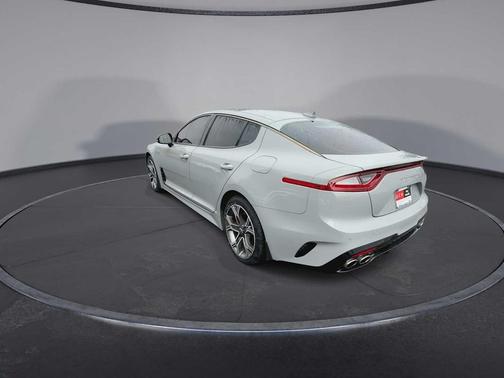 Ceramic Silver 2018 Kia Stinger GT1