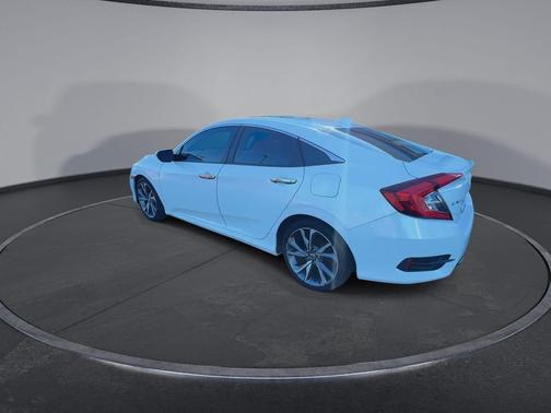 2019 Honda Civic Touring