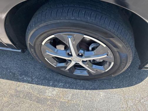 Crystal Black Pearl 2023 Honda HR-V EX-L