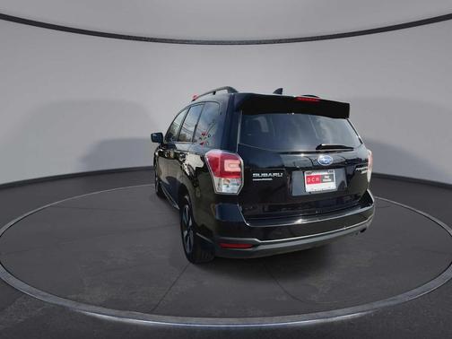 Crystal Black Silica 2017 Subaru Forester 2.5i Premium