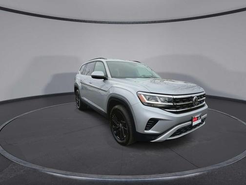 2022 Volkswagen Atlas 2.0T SE w/Technology 4MOTION