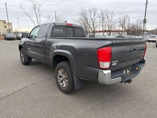 2016 Toyota Tacoma SR5