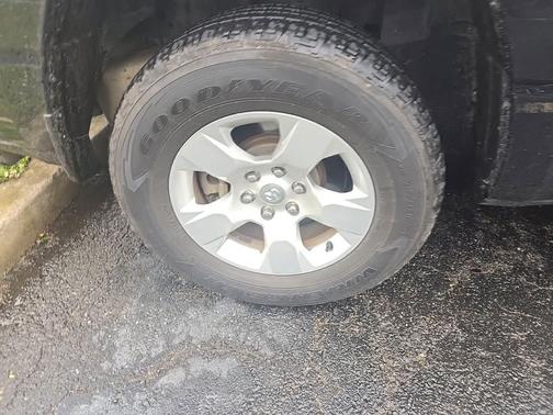 Diamond Black Crystal Pearlcoat 2020 RAM 1500 Big Horn/Lone Star