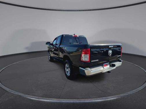 Diamond Black Crystal Pearlcoat 2020 RAM 1500 Big Horn/Lone Star