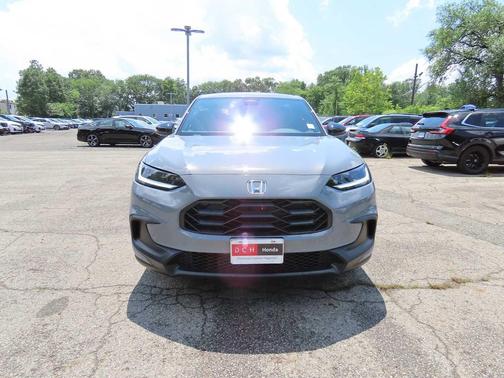 Urban Gray Pearl 2027 Honda HR-V Sport