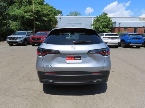 Solar Silver Metallic 2027 Honda HR-V LX