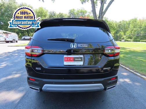 2025 Honda Pilot Touring 8-Passenger