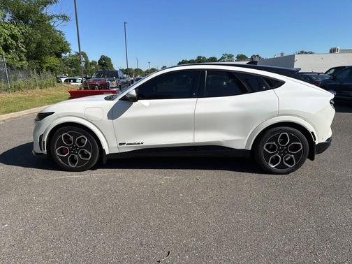 STAR WHITE MET TRI-COAT 2022 Ford Mustang Mach-E GT