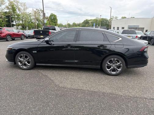 Crystal Black Pearl 2023 Honda Accord EX
