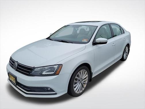 2015 Volkswagen Jetta Auto SE w/Connectivity/Navigation