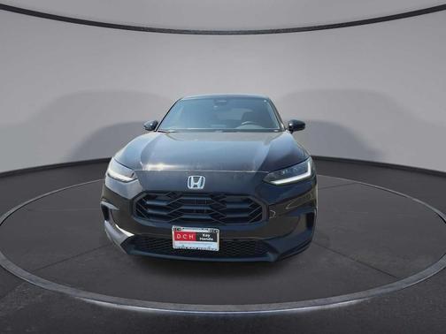 Crystal Black Pearl 2026 Honda HR-V AWD Sport