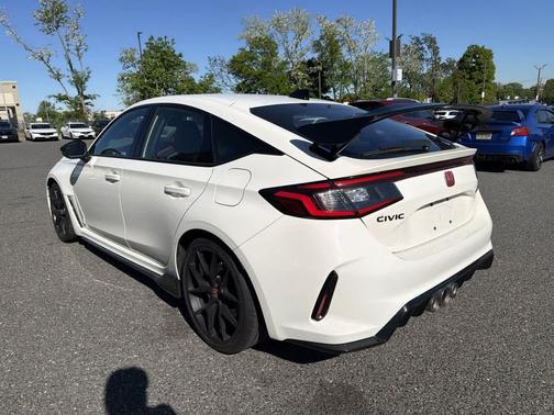 Championship White 2024 Honda Civic Type R Manual