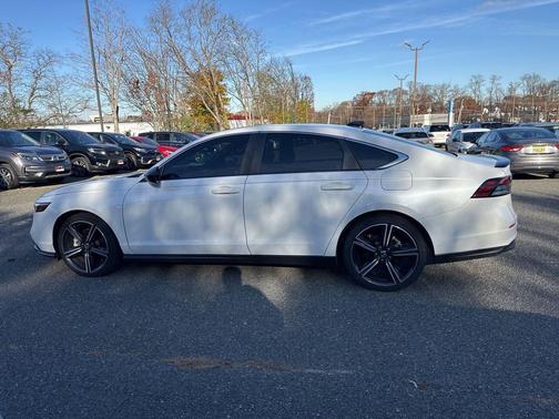 2023 Honda Accord Hybrid Base