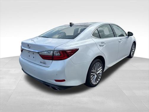 2016 Lexus ES 350 Base