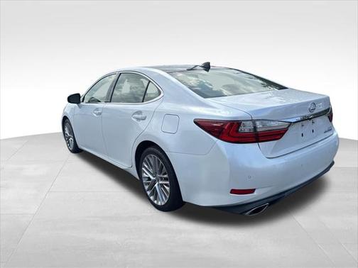 2016 Lexus ES 350 Base