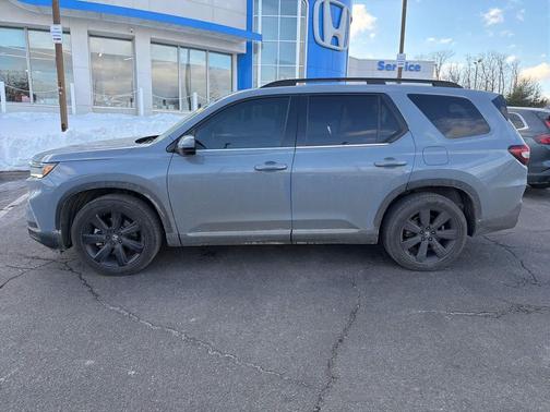 2025 Honda Pilot Touring 8-Passenger