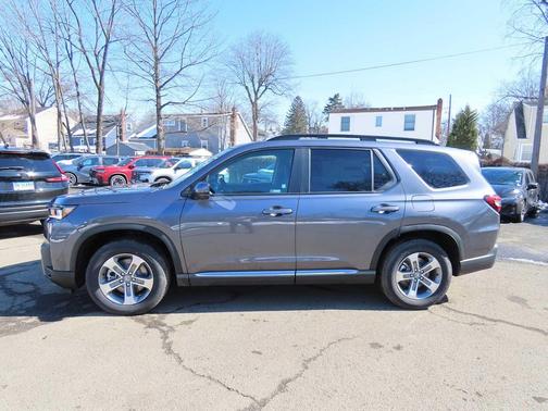 Modern Steel Metallic 2026 Honda Pilot EX-L