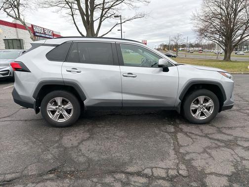 Silver Sky Metallic 2022 Toyota RAV4 XLE