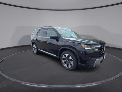 Crystal Black Pearl 2026 Honda Pilot Elite